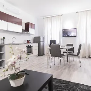 Hemeras Boutique Homes - City Center Design Flats Apartment